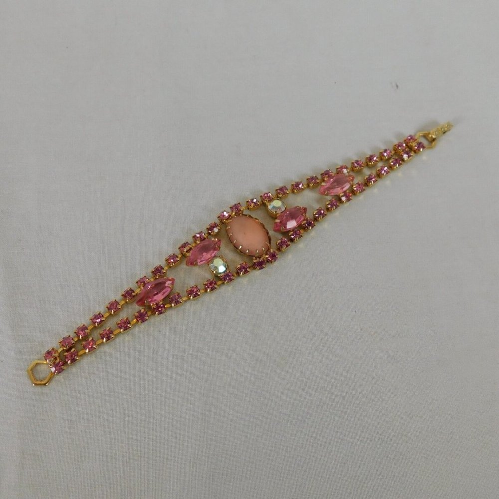 Pink White Crystal Bracelet Unsigned Gold Tone Textured Clasp 7" Long Juliana? - Picture 3 of 9